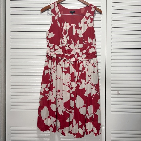 Talbots Dresses & Skirts - Talbots Sleeveless Pleated Beige Reddish Side Zip Lined Sundress Size 6 Petite